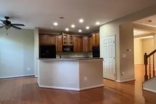 1538 Grosbeak Ct, Woodbridge, VA 22191 - Photo 3