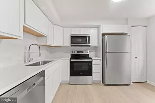 14743 Winding Loop, Woodbridge, VA 22191 - Photo 11