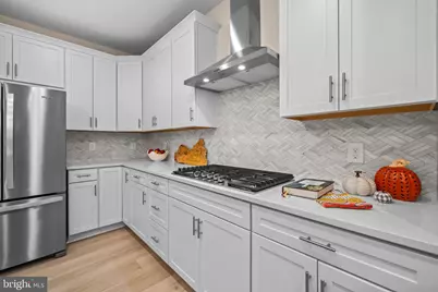 6266 Zinnia Lane, Haymarket, VA 20169 - Photo 5