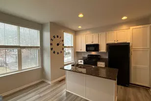 2901 Chinkapin Oak Ln, Woodbridge, VA 22191 - Photo 3