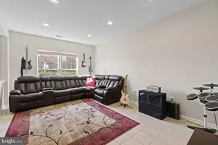 744 Monument Ave, Woodbridge, VA 22191 - Photo 7