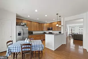 6266 Woodruff Springs Way, Haymarket, VA 20169 - Photo 9