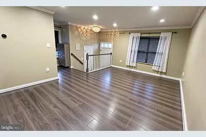 6821 Avalon Isle Way, Gainesville, VA 20155 - Photo 3