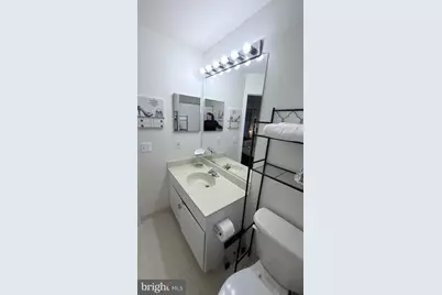 6821 Avalon Isle Way, Gainesville, VA 20155 - Photo 19