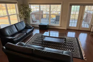 572 Marina Landing Ln, Woodbridge, VA 22191 - Photo 11