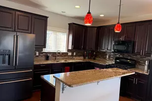 572 Marina Landing Ln, Woodbridge, VA 22191 - Photo 7