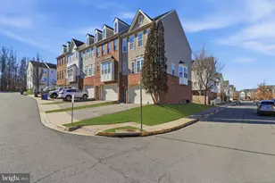 12690 Lakeside Ct, Woodbridge, VA 22192 - Photo 3