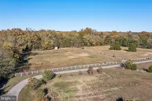 13025 Bison Farm Trl, Nokesville, VA 20181 - Photo 11