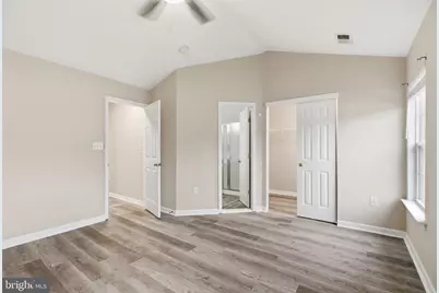 14319 Legend Glen Court, Gainesville, VA 20155 - Photo 11