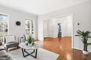 12142 Millbill Ct, Bristow, VA 20136 - Photo 11