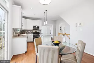 12142 Millbill Ct, Bristow, VA 20136 - Photo 19