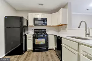 1049 Gardenview Loop, Woodbridge, VA 22191 - Photo 7