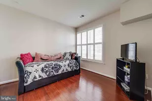 13810 Greendale Dr, Woodbridge, VA 22191 - Photo 7