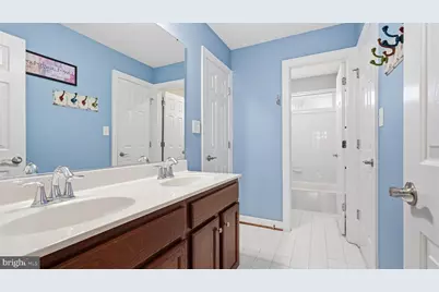 14439 Hamill Run Drive, Gainesville, VA 20155 - Photo 25