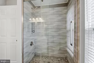 13217 Kinnicutt Dr, Woodbridge, VA 22192 - Photo 27