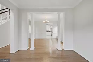 13217 Kinnicutt Dr, Woodbridge, VA 22192 - Photo 7