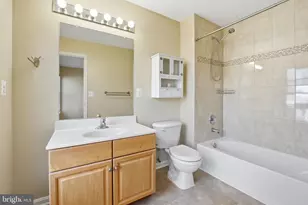 13020 Pilgrims Inn Dr, Woodbridge, VA 22193 - Photo 35