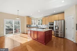 13020 Pilgrims Inn Dr, Woodbridge, VA 22193 - Photo 3