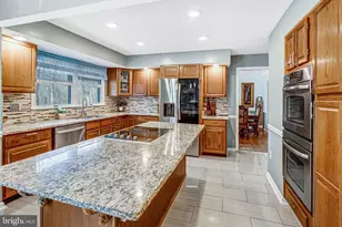 14592 Estate Dr, Woodbridge, VA 22193 - Photo 15