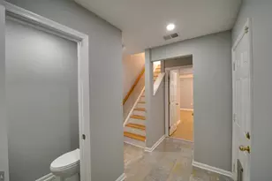 6934 Village Stream Pl, Gainesville, VA 20155 - Photo 3