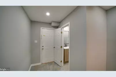 6934 Village Stream Place, Gainesville, VA 20155 - Photo 9