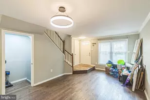 15076 Maple Glen Ct, Dumfries, VA 22025 - Photo 7