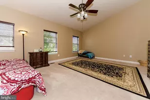 16942 Chesley Pl, Woodbridge, VA 22191 - Photo 19