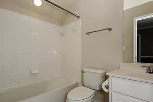 16942 Chesley Pl, Woodbridge, VA 22191 - Photo 33