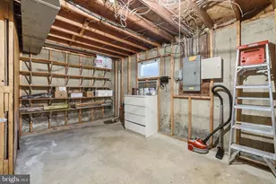 12708 Valleywood Dr, Woodbridge, VA 22192 - Photo 29