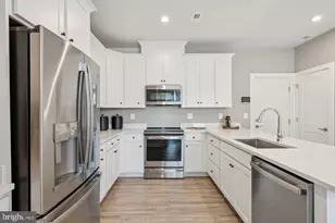 9012 Katherine Johnson Ave, Manassas, VA 20109 - Photo 9