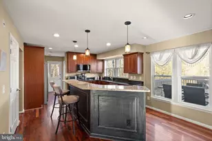 16601 Accolon Ct, Dumfries, VA 22025 - Photo 17