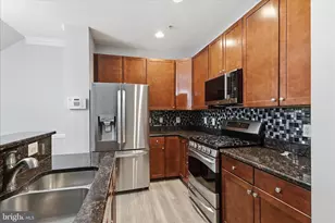 6066 Aster Haven Cir, Haymarket, VA 20169 - Photo 17