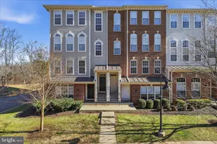 6066 Aster Haven Cir, Haymarket, VA 20169 - Photo 3