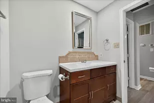 16294 Taconic Cir, Dumfries, VA 22025 - Photo 19