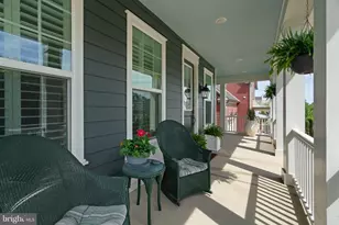 17232 Miss Packard Ct, Dumfries, VA 22026 - Photo 5