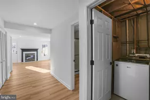 1742 Tiger Lily Cir, Woodbridge, VA 22192 - Photo 33