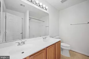 10104 Sir Reynard Ln, Bristow, VA 20136 - Photo 17