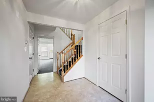 10104 Sir Reynard Ln, Bristow, VA 20136 - Photo 3