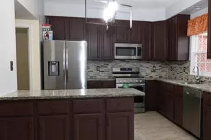 2558 Grayton Ln, Woodbridge, VA 22191 - Photo 9