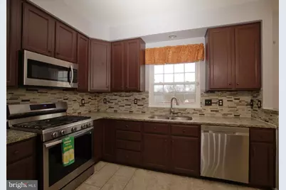 2558 Grayton Lane, Woodbridge, VA 22191 - Photo 11