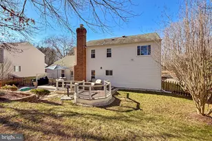 11963 Hedges Run Dr, Woodbridge, VA 22192 - Photo 15