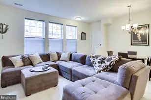 4847 Dane Ridge Cir, Woodbridge, VA 22193 - Photo 9