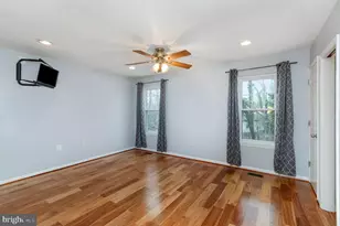 15090 Holleyside Dr, Dumfries, VA 22025 - Photo 13