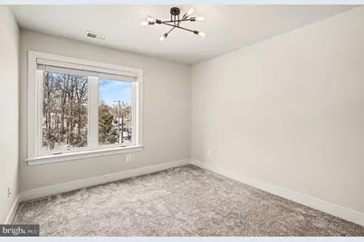 15540 Smoke Box Way, Woodbridge, VA 22191 - Photo 17