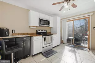 4907 Kenyon Ct, Woodbridge, VA 22193 - Photo 9