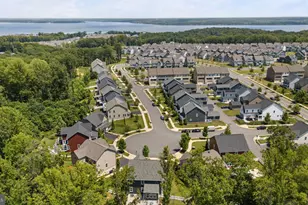 2044 Scarlet Pine Rd, Dumfries, VA 22026 - Photo 65