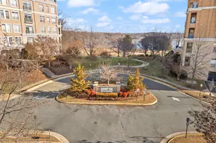 810 Belmont Bay Dr, Woodbridge, VA 22191 - Photo 3