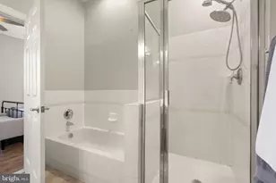 810 Belmont Bay Dr, Woodbridge, VA 22191 - Photo 23