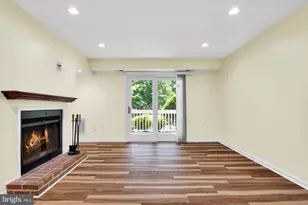 12098 Cardamom Dr, Woodbridge, VA 22192 - Photo 3