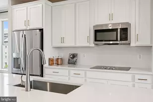 8676 Lovelace St, Manassas, VA 20109 - Photo 5